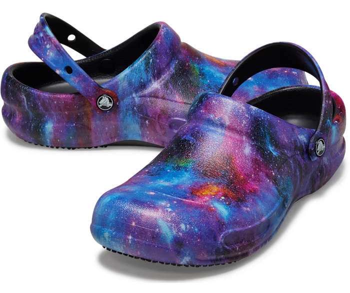 crocs-gallery-color:black / black; color:Black / Black; alt:ALT110; file:204044_060-ALT110
