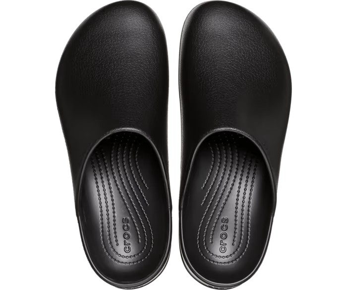crocs-gallery-color:black; color:Black; alt:ALT120; file:209366_001-ALT120