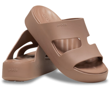 crocs-gallery-color:latte; color:Latte; alt:ALT110; file:209409_2Q9-ALT110