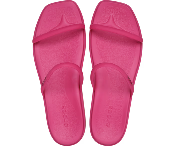 crocs-gallery-color:dragon fruit; color:Dragon Fruit; alt:ALT120; file:209795_6ZQ-ALT120