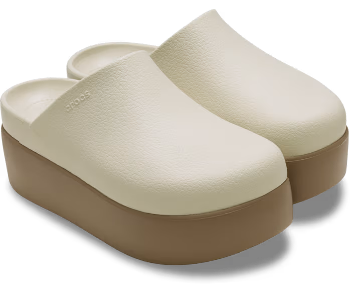 crocs-gallery-color:frappe/latte; color:Frappé/Latte; alt:ALT110; file:209869_2MS-ALT110