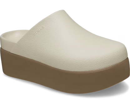 crocs-gallery-color:frappe/latte; color:Frappé/Latte; alt:ALT140; file:209869_2MS-ALT140