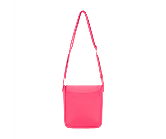 crocs-gallery-color:dragon fruit; color:Dragon Fruit; alt:ALT130; file:210191_6ZQ-ALT130