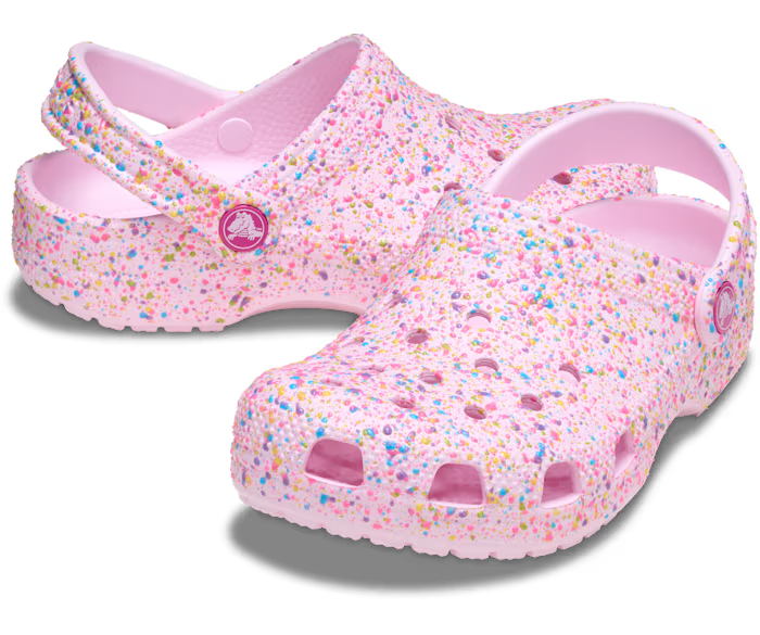 crocs-gallery-color:pink milk; color:Pink Milk; alt:ALT110; file:210349_6ZW-ALT110