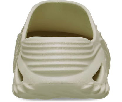 crocs-gallery-color:bone; color:Bone; alt:ALT160; file:210521_2Y2-ALT160