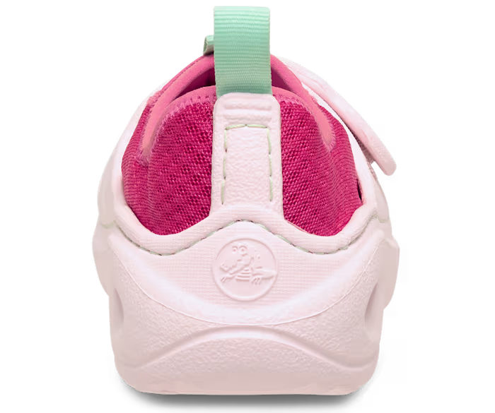 crocs-gallery-color:dragon fruit; color:Dragon Fruit; alt:ALT160; file:210620_6ZQ-ALT160