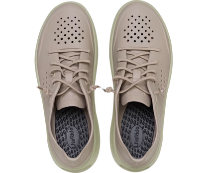crocs-gallery-color:taupe; color:Taupe; alt:ALT120; file:210831_214-ALT120