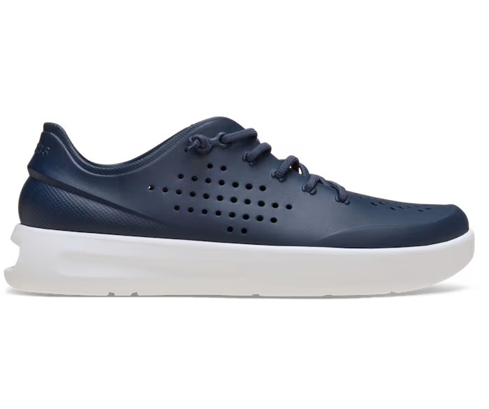 crocs-gallery-color:navy / white; color:Navy / White; alt:ALT100; file:210831_462-ALT100