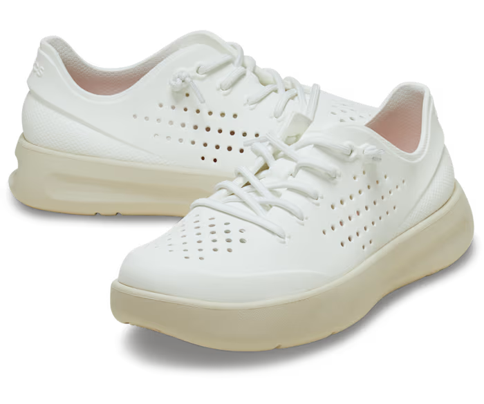 crocs-gallery-color:white; color:White; alt:ALT110; file:210832_100-ALT110