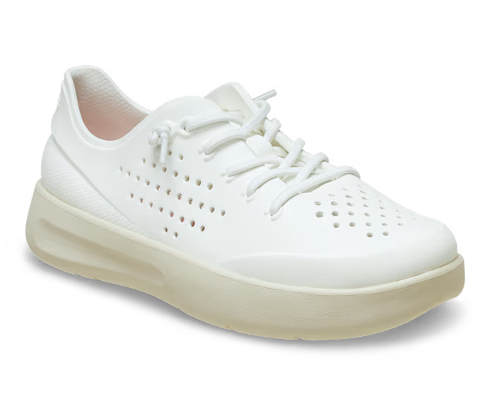 crocs-gallery-color:white; color:White; alt:ALT140; file:210832_100-ALT140