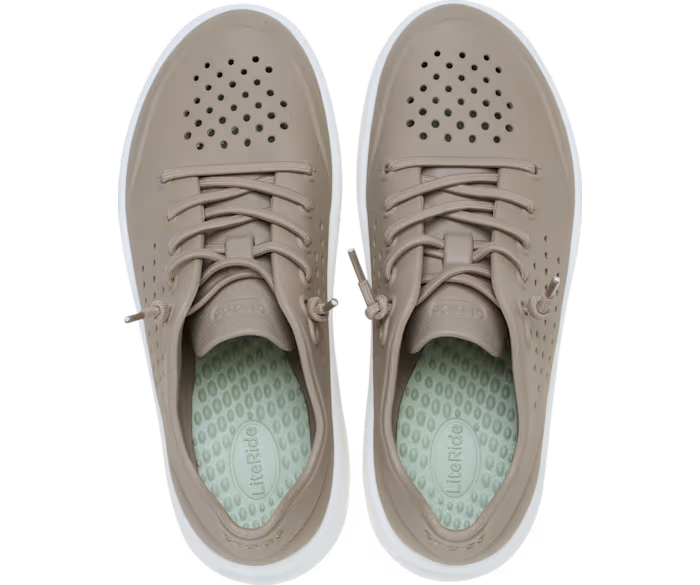 crocs-gallery-color:taupe; color:Taupe; alt:ALT120; file:210832_214-ALT120