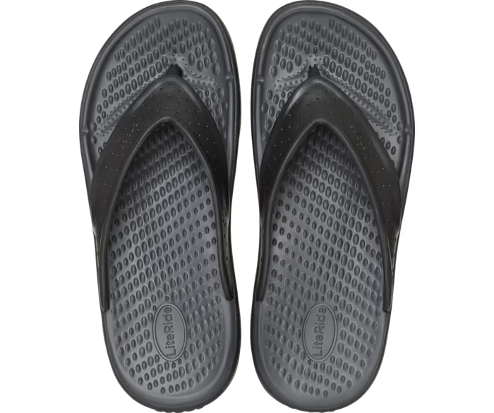 crocs-gallery-color:black; color:Black; alt:ALT120; file:211101_001-ALT120