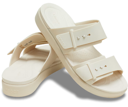crocs-gallery-color:sandstone; color:Sandstone; alt:ALT110; file:211215_0LH-ALT110