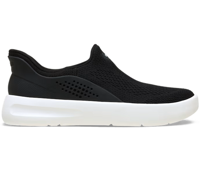 crocs-gallery-color:black; color:Black; alt:ALT100; file:211385_001-ALT100