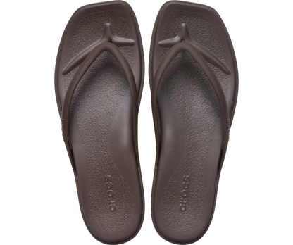 crocs-gallery-color:coffee; color:Coffee; alt:ALT100; file:211435_21Q-ALT100