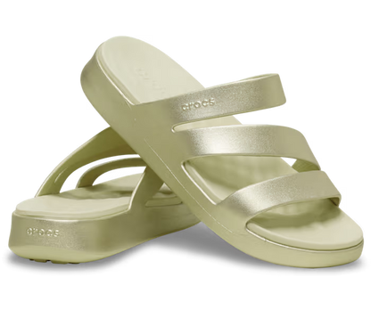 crocs-gallery-color:champagne metallic; color:Champagne Metallic; alt:ALT110; file:211659_9JU-ALT110