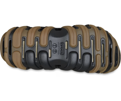 crocs-gallery-color:black; color:Black; alt:ALT130; file:211675_001-ALT130