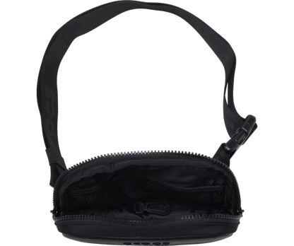 crocs-gallery-color:black; color:Black; alt:ALT110; file:211701_001-ALT110