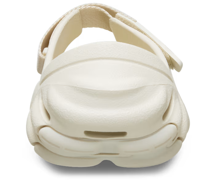 crocs-gallery-color:summit white; color:Summit White; alt:ALT160; file:211996_2MD-ALT160