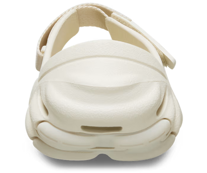 crocs-gallery-color:summit white; color:Summit White; alt:ALT160; file:211996_2MD-ALT160