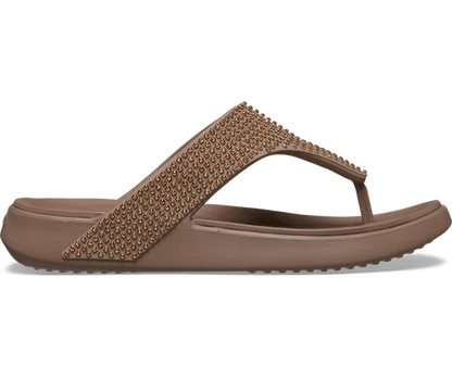 crocs-gallery-color:latte; color:Latte; alt:ALT100; file:212335_2Q9-ALT100