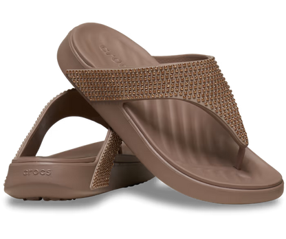 crocs-gallery-color:latte; color:Latte; alt:ALT110; file:212335_2Q9-ALT110