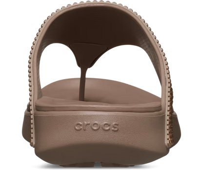 crocs-gallery-color:latte; color:Latte; alt:ALT160; file:212335_2Q9-ALT160