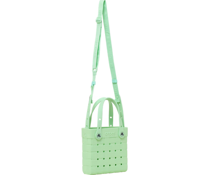 crocs-gallery-color:serene green; color:Serene Green; alt:ALT120; file:212402_3BY-ALT120