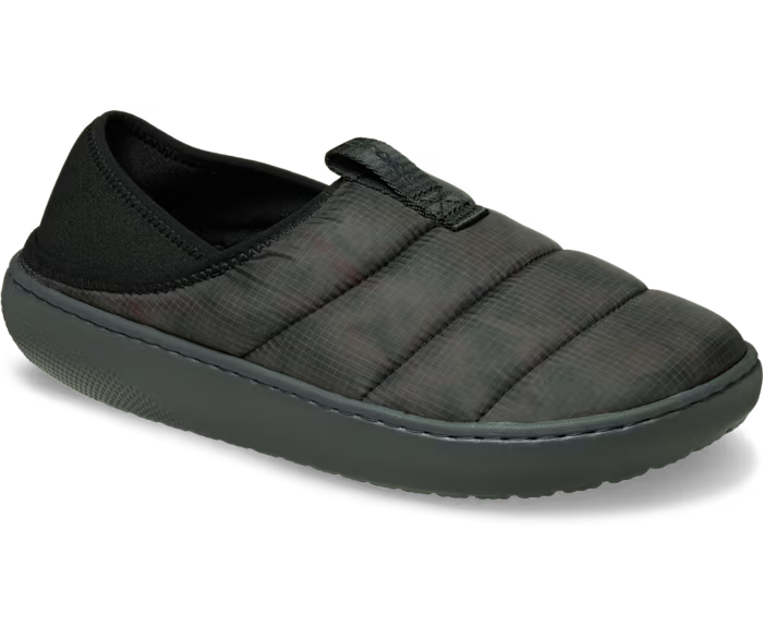 crocs-gallery-color:black; color:Black; alt:ALT140; file:212435_001-ALT140
