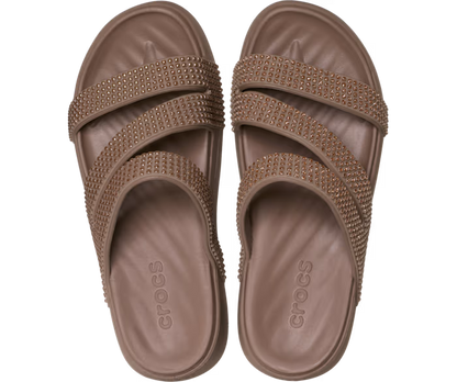 crocs-gallery-color:latte; color:Latte; alt:ALT120; file:212584_2Q9-ALT120
