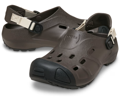 crocs-gallery-color:espresso; color:Espresso; alt:ALT110; file:212809_206-ALT110