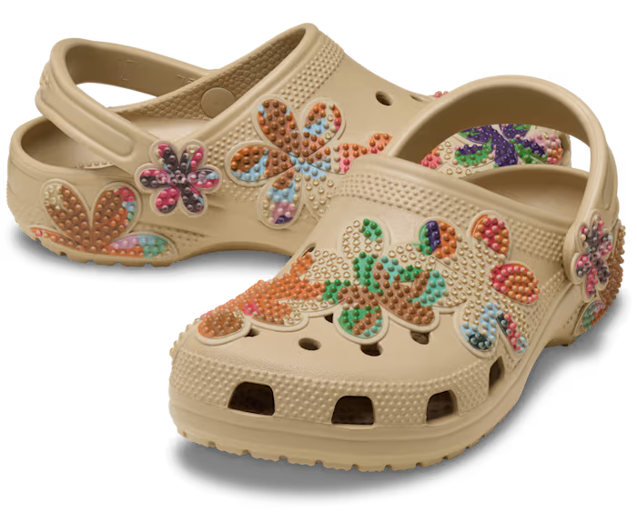 crocs-gallery-color:beige; color:Beige; alt:ALT110; file:213237_205-ALT110