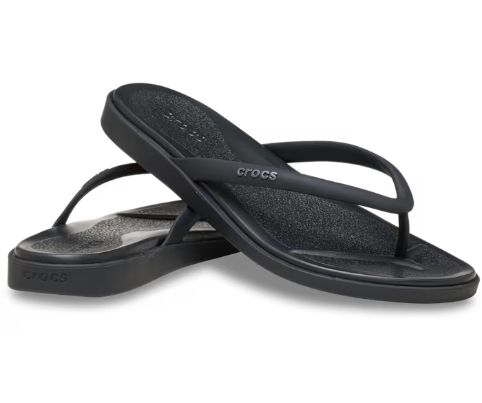 crocs-gallery-color:black; color:Black; alt:ALT110; file:213381_001-ALT110