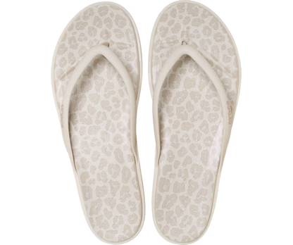 crocs-gallery-color:almond tint/leopard; color:Almond Tint/Leopard; alt:ALT100; file:213503_0RH-ALT100