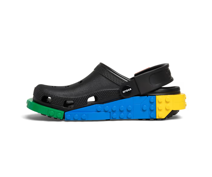 crocs-gallery-color:black; color:Black; alt:ALT130; file:213811_001-ALT130