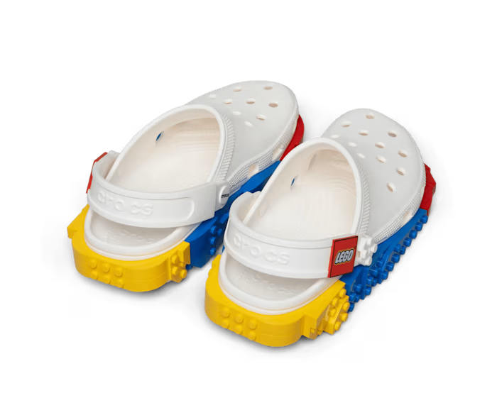 crocs-gallery-color:white; color:White; alt:ALT120; file:213811_100-ALT120