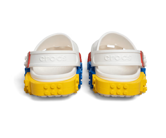 crocs-gallery-color:white; color:White; alt:ALT140; file:213811_100-ALT140