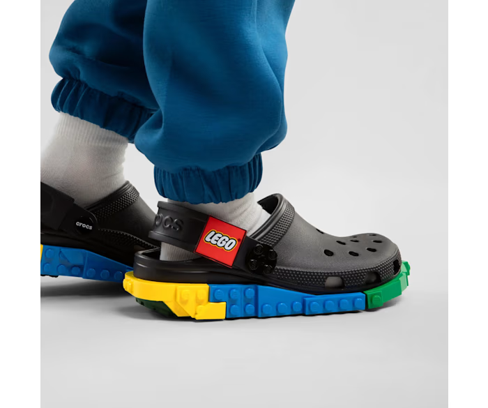 crocs-gallery-color:black; color:Black; alt:ALT160; file:213812_001-ALT160
