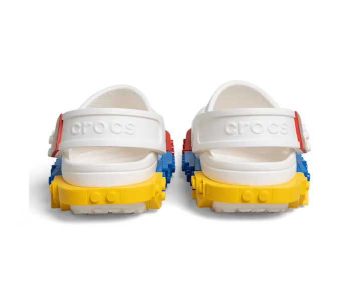 crocs-gallery-color:white; color:White; alt:ALT140; file:213812_100-ALT140