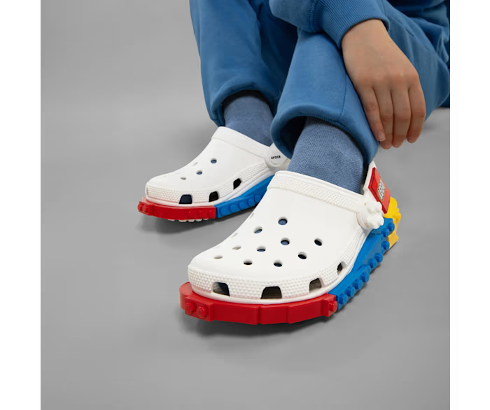 crocs-gallery-color:white; color:White; alt:ALT160; file:213812_100-ALT160
