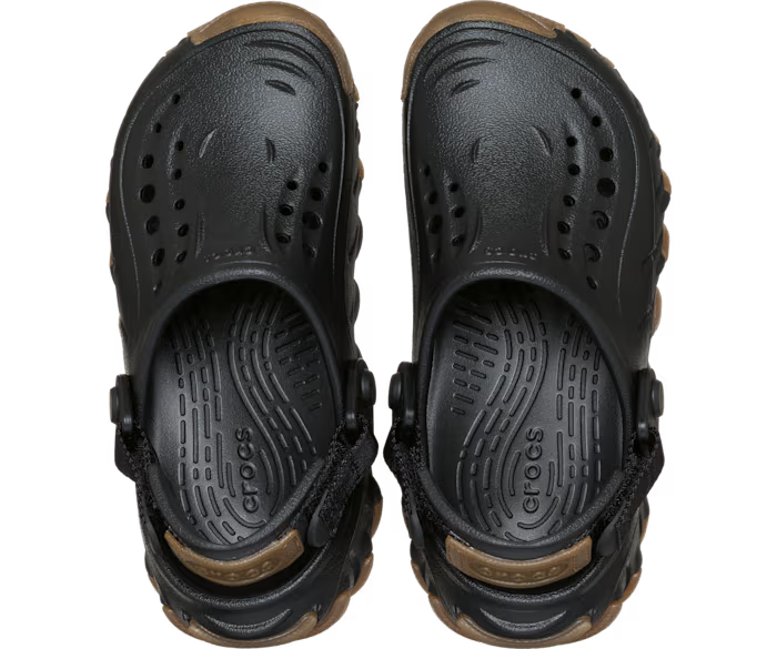 crocs-gallery-color:black; color:Black; alt:ALT120; file:214290_001-ALT120